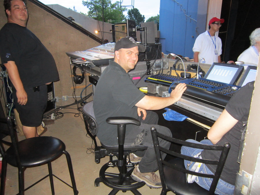 John Hiatt, Front of house, 2012, in a Stealth chair